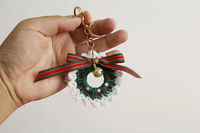 Porte-clés couronne de Noël en laine crochetée, tissé à la main, doux, écologique, durable, ornement festif à suspendre, nœud papillon, cadeau de fête