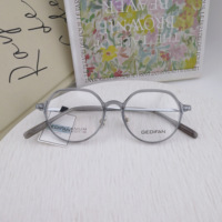 Nueva Montura de Gafas de Moda con Forma Cuadrada y Redonda, Estiliza el Rostro, Versátil, Estilo Influencer, Serie de Colores de Baja Saturación 56833