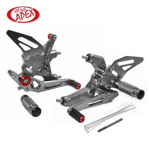 Poggiapiedi SET posteriore regolabile per moto in lega di alluminio CNC di alta qualità per <span class=keywords><strong>DUCATI</strong></span> <span class=keywords><strong>959</strong></span> <span class=keywords><strong>PANIGALE</strong></span> 2016 2017 <span class=keywords><strong>2018</strong></span> 2019 - Product Image 5