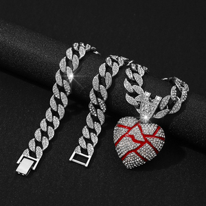 Collar NL2260 con Colgante de Corazón con Pintura Roja, Estilo Hip Hop, Personalizado, de Aleación con Diamantes, Cadena Cubana para Parejas - Product Image 6