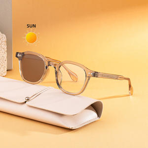 Lunettes de soleil à changement de couleur ZT-99304 pour femmes, verres PC UV400, monture noire en plastique et métal, protection solaire classe 2 - Product Image 3