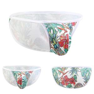 Vente en gros <span class=keywords><strong>de</strong></span> sous-vêtements sexy taille moyenne en triangle pour hommes, maillots <span class=keywords><strong>de</strong></span> <span class=keywords><strong>bain</strong></span> respirants pour garçons avec logo doré, en tissu <span class=keywords><strong>de</strong></span> nylon - Product Image 4