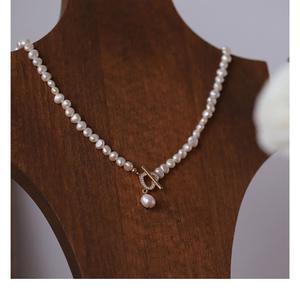 Collier de perles baroques d'eau douce irrégulières avec zircon en forme de cœur, chaîne OT, collier de clavicule, collier élégant et attentionné - Product Image 5