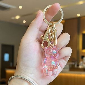 Porte-clés en résine Ours Arc-en-ciel en gros, pendentif créatif dégradé de couleurs pour sacs, accessoires de décoration mignons et durables - Product Image 5
