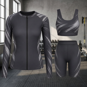Ensemble Rash Guard de Compression Charbon pour Femme – Haut d'Entraînement à Manches Longues Personnalisé, Soutien-Gorge et Short à Séchage Rapide – Tenue de Sport Active - Product Image 2