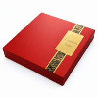Boîte cadeau personnalisable en carton avec couvercle et base carrés, insert de séparation, logo estampé or, OEM ODM pour emballage alimentaire et foulards