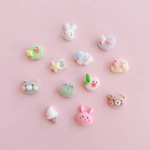 Floccaggio in resina charm animale <span class=keywords><strong>orso</strong></span> coniglietto rana nuvola di ghiaccio accessori per cassa del telefono - Product Image 1
