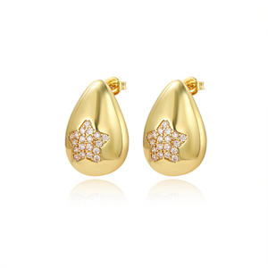 Pendientes gruesos de oro de 18 quilates chapados <span class=keywords><strong>en</strong></span> <span class=keywords><strong>latón</strong></span> con inserto <span class=keywords><strong>en</strong></span> forma de lágrima de <span class=keywords><strong>joyería</strong></span> fina de moda - Product Image 5