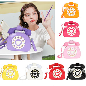 Vente en gros Sacs à main en forme de téléphone en bandoulière pour femmes Porte-monnaie créatif pour filles mignonnes - Product Image 2