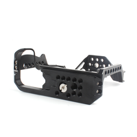 Cage d'appareil photo en aluminium ultra-légère (194g) pour Canon R7, ajustement précis 1:1, anti-chute, accès complet aux boutons pour le vlogging