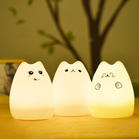 Lampe de chevet USB en silicone en forme de chat mignon pour enfants, idéale pour la chambre à coucher et la table de chevet