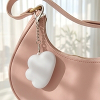 Lampe LED Nuage Moelleux Rechargeable USB, Ornement Lumineux Portable, Lampe Décorative Compacte, Pendentif de Sac de Voyage pour Cadeau Promotionnel