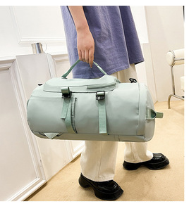 Bolsa de deporte con logotipo personalizado, muestra gratis de fábrica, mochila de gimnasio, bolsa de viaje portátil impermeable para mujer, bolsa de viaje de lona con logotipo - Product Image 5