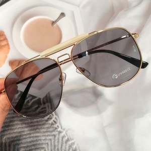 Gafas de Sol de Moda 2021, Montura Grande, Doble Barra, Protección UV400, Gafas de Sol Metálicas Extra Grandes para Hombre y Mujer - Product Image 5