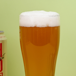 Cervezas enlatadas de 330ml más vendidas, cerveza artesanal tradicional Lager, <span class=keywords><strong>ofertas</strong></span> al por mayor de cerveza china personalizada con OEM para etiqueta privada - Product Image 5