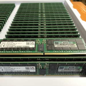 HPE 256GB (1x256GB) Octal Rank X4 DDR5-4800 CAS-46-39-39 EC8 Registered 3DS Smart Memory Kit P43337-B21 HPE P43337-B21 256GB DDR - Product Image 1