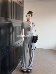 เสื้อยืดทรงสลิมฟิตสำหรับผู้หญิงสไตล์ qin <span class=keywords><strong>LAN</strong></span> เสื้อยืดแขนยาวมีตัวอักษรเทียมสองชิ้นแบบใหม่สำหรับฤดูใบไม้ผลิฤดูใบไม้ร่วง - Product Image 3