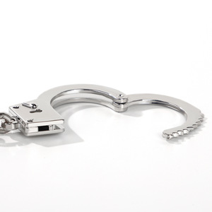 Esposas de Cadena Metálica Color Plata para Uso Romántico, Juguete de Bondage para Adultos - Product Image 5