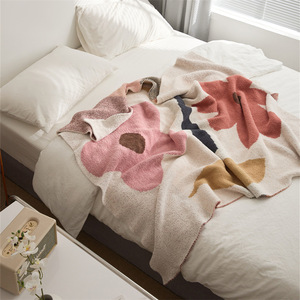 Manta de sofá suave de punto de ganchillo con patrón floral Manta de aire acondicionado - Product Image 6