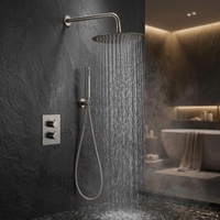 Ensemble de robinets de douche modernes de luxe en or brossé pour salle de bains Système de douche encastré pour salle de bains