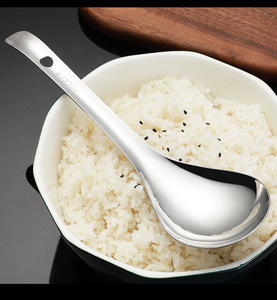 Cuchara de Acero Inoxidable 304 de Grado Alimenticio - Cuchara Larga para Servir Arroz y Cocinar - Product Image 5