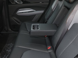 Nouvelle Offre Promotionnelle 2026 : Changan Oushang <span class=keywords><strong>Z6</strong></span> – SUV Compact <span class=keywords><strong>Hybride</strong></span> Essence Neuf, Fabriqué en Chine - Product Image 5