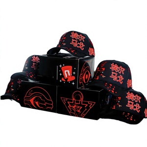 หมวกเบสบอลทรงสปอร์ตแบบ 5 แผง รุ่น Custom a Frame  ผ้าเทอร์รี่  ยี่ห้อ Gorra Barbas Hats X CT Murakami ปีกกว้าง  ตกแต่งด้วยหนังกลับ  ประดับคริสตัลและโครเมียม - Product Image 2