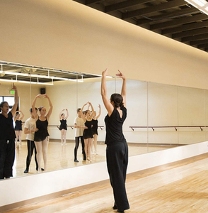 Nhà Máy Bán Buôn Giá Khiêu Vũ Phòng Tập Thể Dục Tường An Toàn Gương Lớp Phủ Bạc Gương Kính Kích Thước Lớn Bạc Gương Tấm Kính - Product Image 4