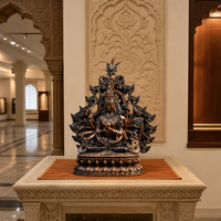 Statue de divinité bouddhiste multi-bras en bronze coulé sur mesure avec finition laiton, base lotus et motif animalier pour temples, hôtels et art public