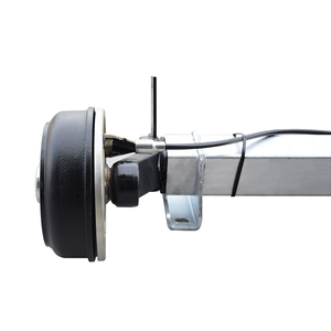 <span class=keywords><strong>Eje</strong></span> con Frenos para Remolques y Plataformas con una Capacidad de Carga Máxima de <span class=keywords><strong>1350</strong></span> <span class=keywords><strong>kg</strong></span> para un <span class=keywords><strong>Eje</strong></span> Individual y 2700 <span class=keywords><strong>kg</strong></span> para un <span class=keywords><strong>Eje</strong></span> Tándem. - Product Image 4