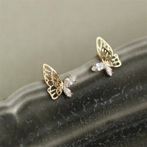 E2112 ต่างหูรูปผีเสื้อสีทอง คริสตัลทรงมาร์คีส์ ตัวเรือนแบบหนามเตย สำหรับผู้หญิง สวมใส่ได้ทุกวัน โรแมนติก - Product Image 6