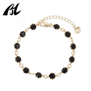 Bracelets Oro de Luxe en Laiton Plaqué Or de Haute Qualité avec Cristaux Colorés, à Porter en Tête de Bracelet Charmant et Tendance - Product Image 6