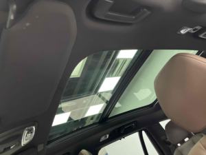 Vo-lvo <span class=keywords><strong>XC90</strong></span> B6 SUV de tracción a las cuatro ruedas automático negro con asientos de cuero LED y neumáticos R20 - Product Image 4