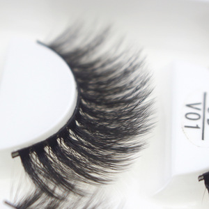 Faux <span class=keywords><strong>cils</strong></span> végétaliens mats de marque privée <span class=keywords><strong>5d</strong></span> 3d moelleux faux <span class=keywords><strong>cils</strong></span> de vison vendeur série V 5 paires ensemble de <span class=keywords><strong>cils</strong></span> en bande complète en gros - Product Image 3