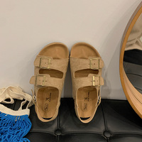 Nouvelles tongs plates tendance en PVC pour femme, collection été 2026, sandales de plage de luxe antidérapantes pour l'extérieur