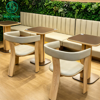 Chaise rembourrée grise avec cadre en bois Ron Group, table carrée, banquette, mobilier de restaurant moderne et minimaliste pour café, bistrot