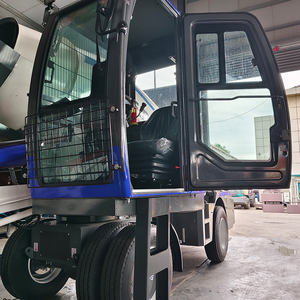Clearance <b>Sale</b> Customized Isuzu Chassis Clw <b>Concrete</b> <b>Mixer</b> Truck with CE Certificate - Product Image 4