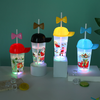 Gobelet lumineux en plastique en forme de crème glacée avec logo personnalisé, bouteille à eau avec lumière LED clignotante