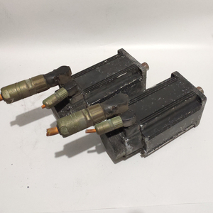 Motor MSK070D-0300-NN-M2-UP0-RNNN para Automatización, Usado en Buen Estado, 3 Meses de Garantía, Hecho en Alemania MSK070D-0300-NN-M2-UP0-RN - Product Image 4