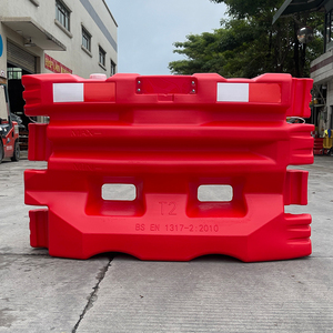 แผงกั้นน้ำสำหรับคนเดินเท้าแบบเติมน้ำ ทำจากพลาสติก HDPE ทนทาน ปลอดภัย สำหรับทางหลวง T2 แผงกั้นจราจรเพื่อความปลอดภัย - Product Image 3