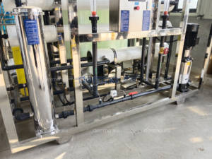 Machine de purification d'eau minérale, équipement de traitement d'eau industrielle par ultrafiltration, système d'osmose inverse - Product Image 5