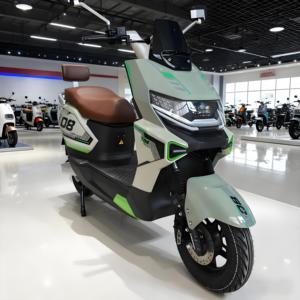 Motocicleta Eléctrica para Adultos TXL T08 de 65 km/h, 2000 W, 72 V, Capacidad de Carga de 250 kg - Product Image 4