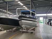 Bateau de pêche en alliage de qualité marine à longue durée de vie, conception à faible entretien, pour la pêche quotidienne en mer