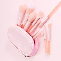 Lot de 10 pinceaux de maquillage rose doux pour cheveux synthétiques pour poudre Blush Portable Vegan Lip Eyes Pinceau de maquillage avec sac en PU