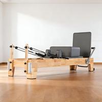 Machine de Pilates Reformer professionnelle en bois de chêne massif pour salle de sport à domicile |   Entraînement complet du corps pour renforcer le tronc et la musculature, yoga