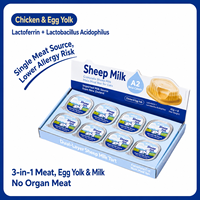 Plat principal pour chat au poulet et jaune d'œuf avec lait de brebis, lactoferrine et lactobacillus acidophilus, coupelles de nourriture humide complète pour chats