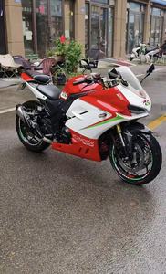 <span class=keywords><strong>Ducati</strong></span> Dragon con Inyección Electrónica de Combustible, ABS Delantero/Trasero, Pantalla LCD a Color, Panel de Instrumentos, Faros LED en Todas las Ruedas, 180 km/h Máx. - Product Image 2