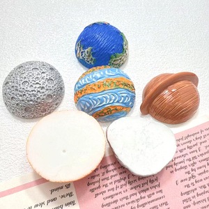 Matériaux de beauté pour coques de téléphone en résine époxy crémeuse DIY sur le thème de la Terre et des planètes, accessoires en résine pour voiture et réfrigérateur - Product Image 2