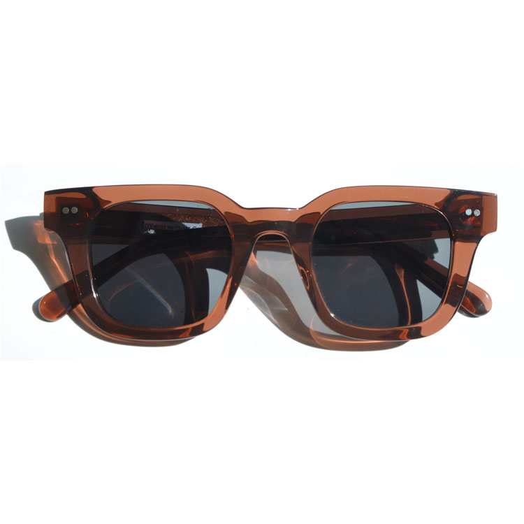 C2  Brown/Grey