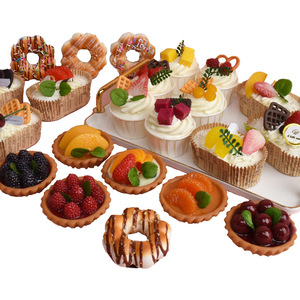 Miniatura de Cupcake de Frutas, Modelo Squishy, Aromatizado, Suave, de PU, Postre Falso Decorativo, Imán para Refrigerador, Accesorio para Fotografía de Panadería y Cafetería, Suministro al por Mayor - Product Image 6